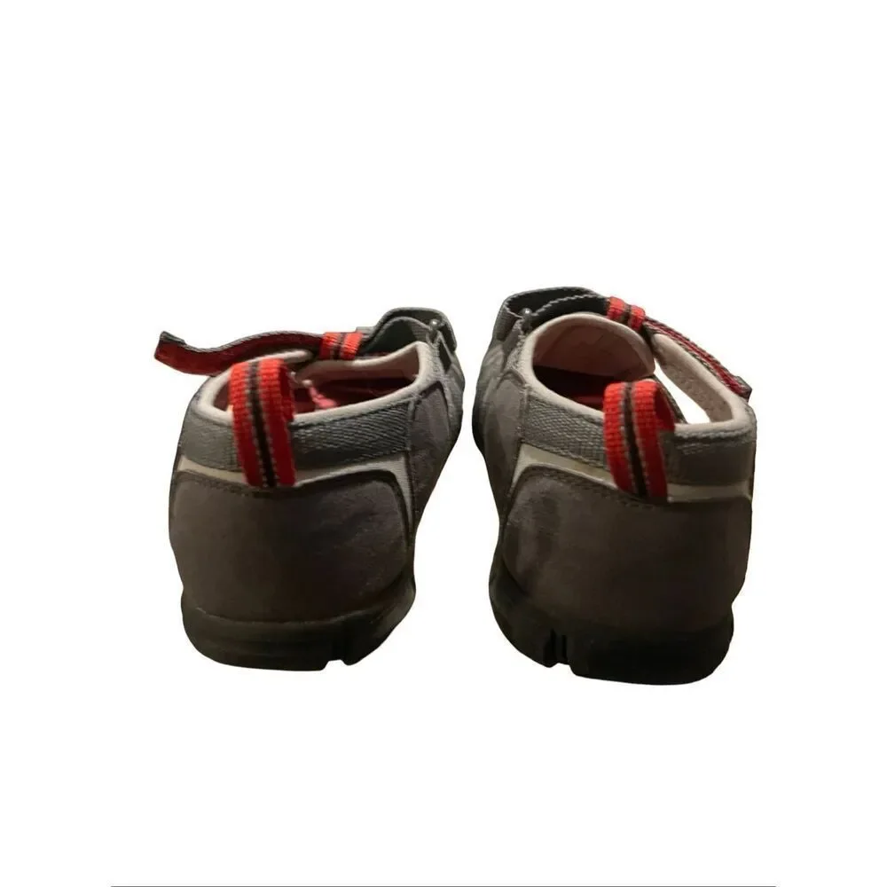 Keen Kids Gray Red Seacamp II CNX Waterproof Hiking Water Shoe Sandals Size 6